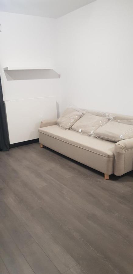 Apartament Kawalerka Mieszkanie Warszawa Bagian luar foto